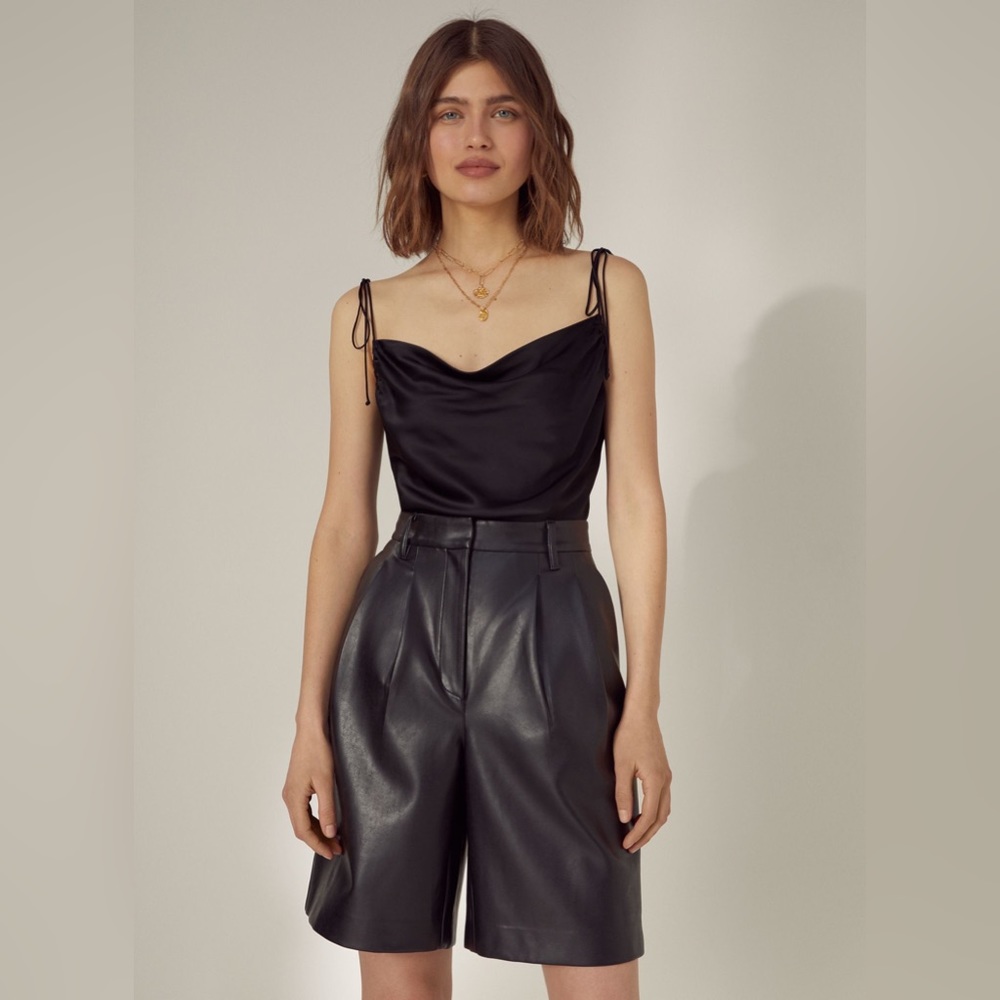 Aritzia Wilfred Limerick Short